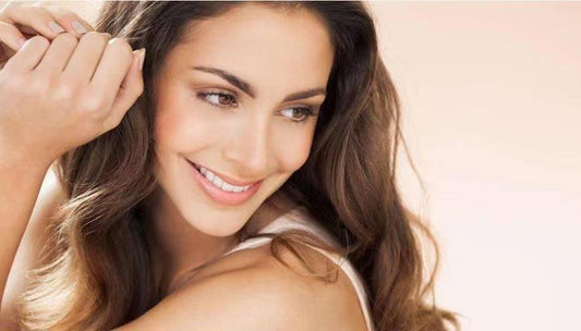 Female skin care tips in autumn and winter